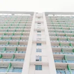 Azure Staycation 2 Bedroom Family Unit With Ps4